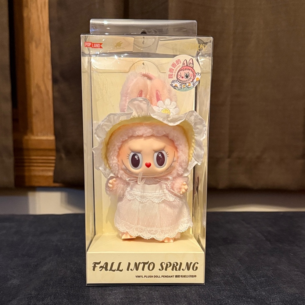 Pop Land Exclusive Fall Into Spring Mokoko Plush Pendant